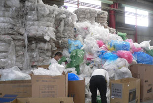 ���ƂŎd����